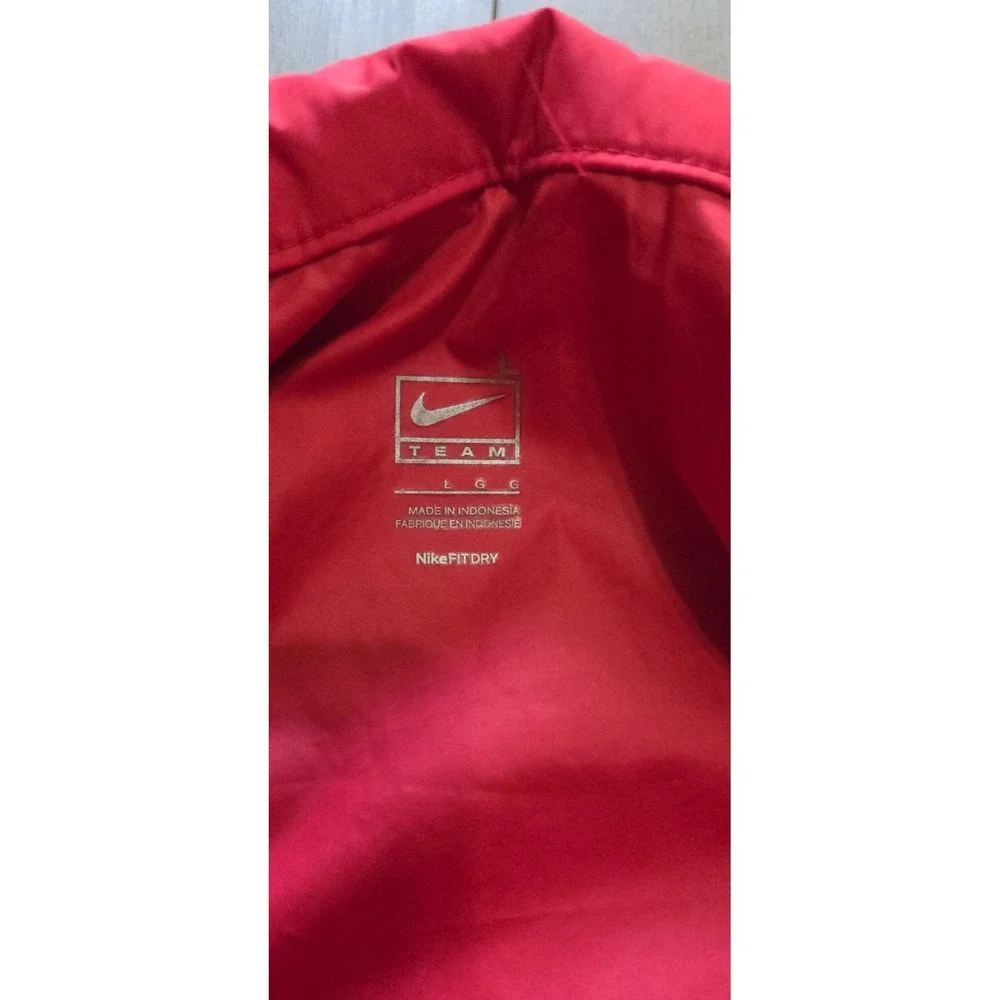 Nike Team Fit Dry Red Windbreaker Jacket Vintage Y2K With Roll Down Hood Men L